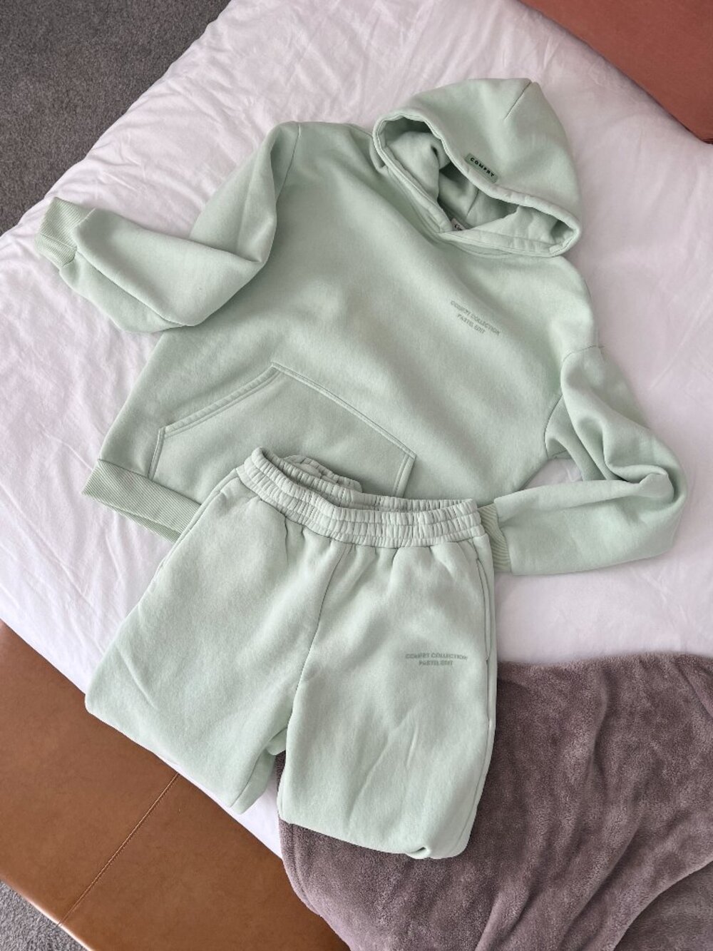 Comfrt Pastel Hoodie & Sweatpants - Mint - Unisex Large